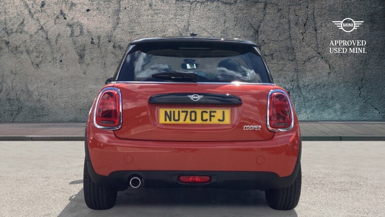 MINI Hatchback 1.5 Cooper Classic II 3dr Petrol Hatchback